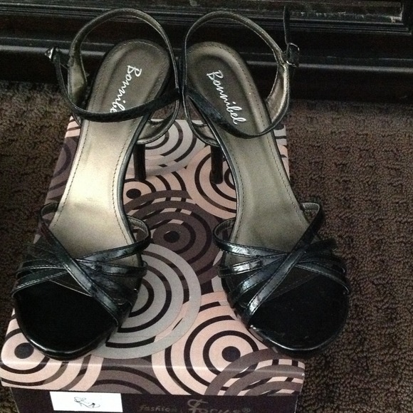 Fashion Focus Shoes - Dressy Special Occasion Black Heels