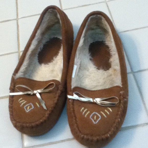 Light brown mocassins