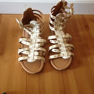 •Price reduced• Wild diva sandals