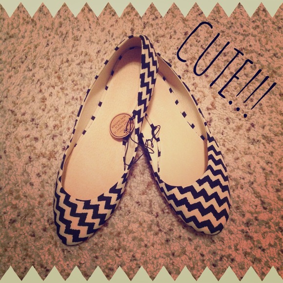 Forever 21 Shoes - Chevron Print Flats