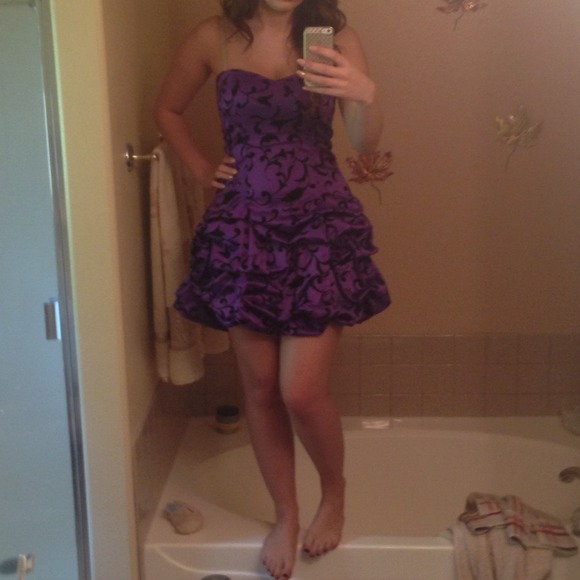 Purple ruffle homecoming/prom dress - Picture 2 of 4
