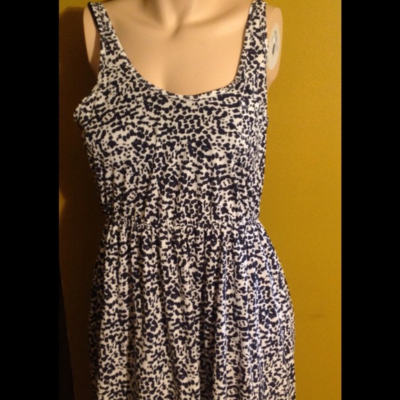 💞⏬Reduced⏬H&M Summer Dress 💞 - Picture 2 of 3