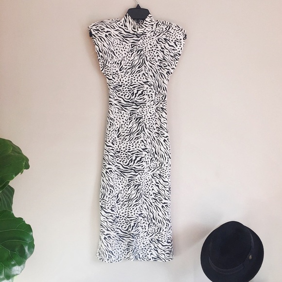 DONATED. HP. Vintage Zebra-Print Dress - Picture 4 of 4
