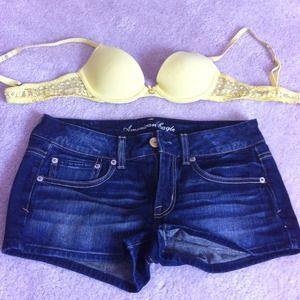 PINK bra American eagle shorts