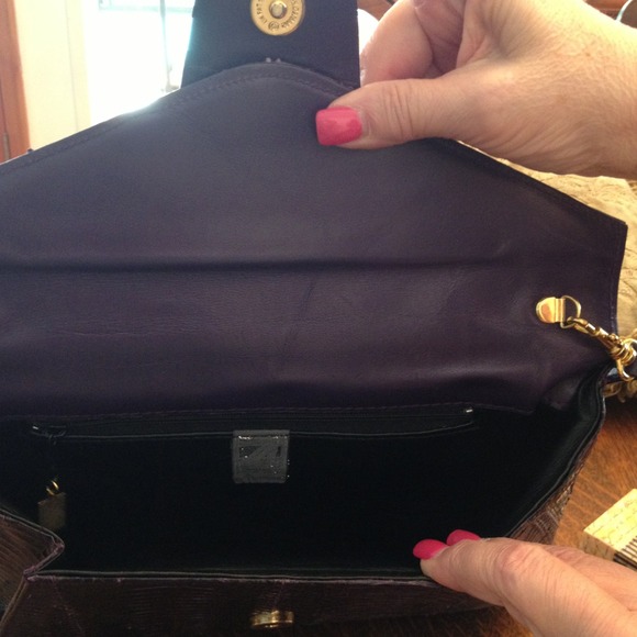 Gorgeous purple authentic snakeskin handbag - Picture 3 of 4