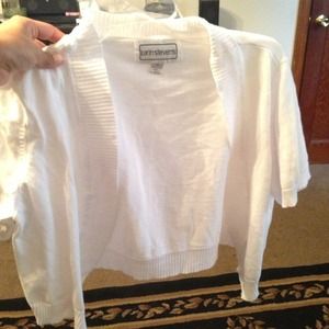 White short sleeve sweater