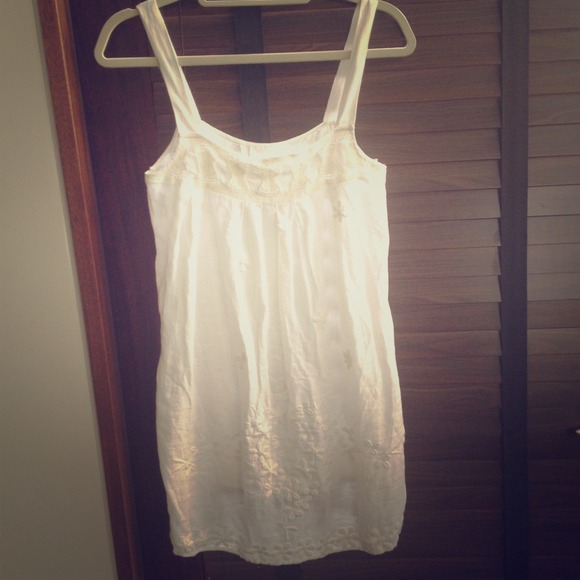 Little white sun dress - Picture 1 of 5