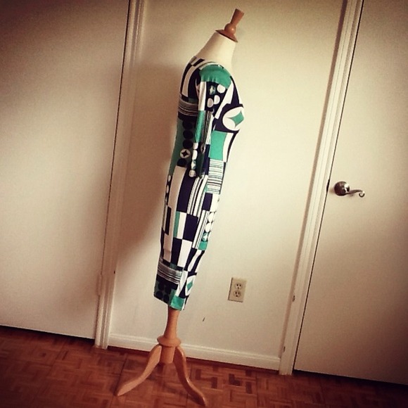 ** SOLD ** Green B&W Mod Dress + 3/4 Sleeves - Picture 3 of 4