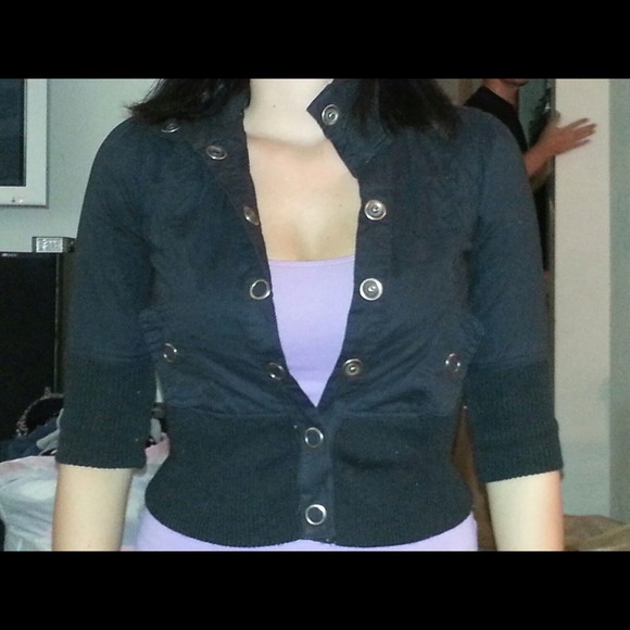 Button up Half Jacket - Picture 3 of 4