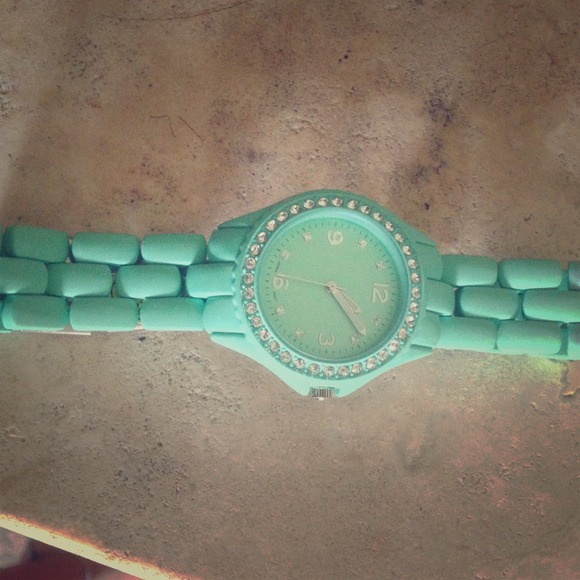 Watch - Picture 1 of 2