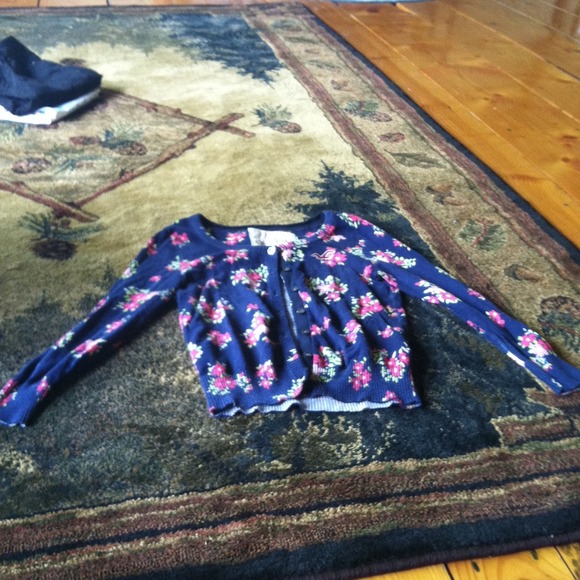 🚫TRADING🚫Floral cardigan