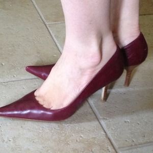 Steve Madden burgundy heels