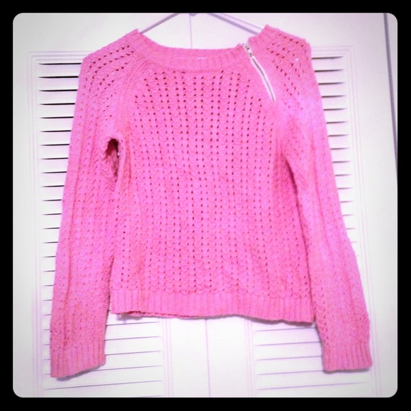 American Eagle Pink Knit Sweater