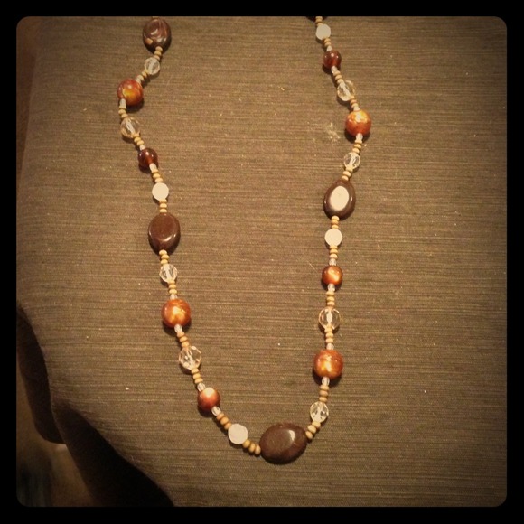❤SOLD❤ Long brown beaded necklace