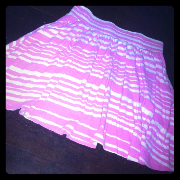 H&M Dresses & Skirts - H&M Pink/white Striped Flirty Skirt