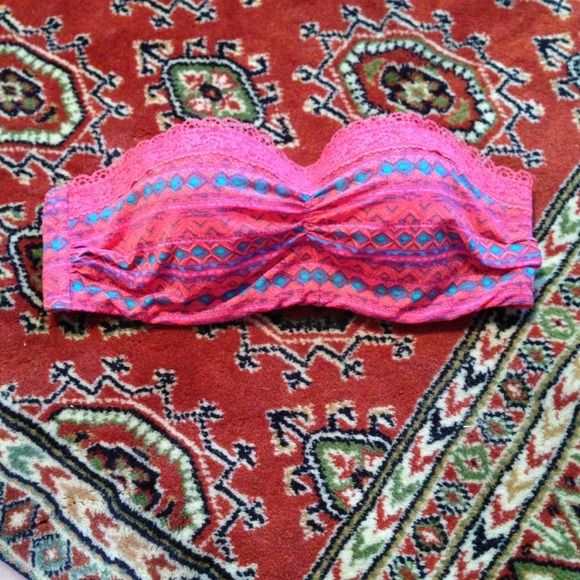 ❌❌SOLD❌❌Aerie concert bando bra