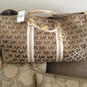Michael kors signature duffle bag