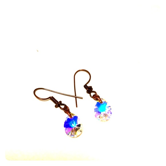Crystal tear drop earring with copper - Picture 1 of 2