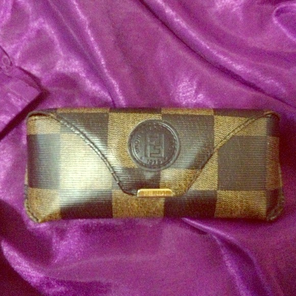FENDI Accessories - 🔴NEW YEARS SALEauthentic fendi glasses case