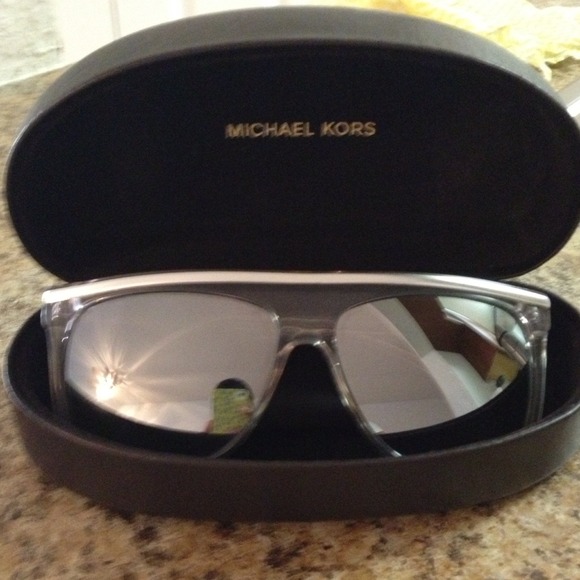 Michael Kors Accessories - 🔴Reduced🔴 Authentic Michael Kors Sunglasses
