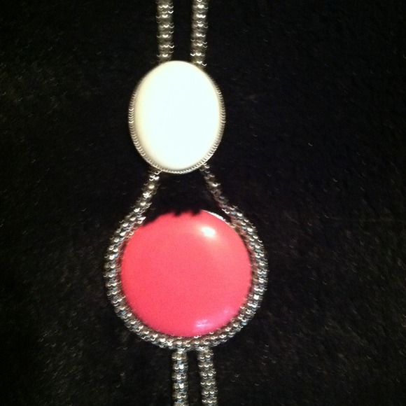 Long pink and white necklace western inspired new