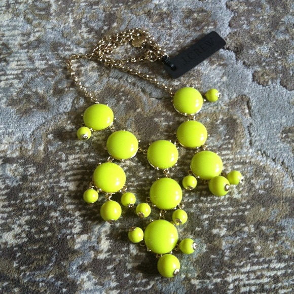 J. Crew Jewelry - 🎉Host Pick🎉J Crew Bauble necklace