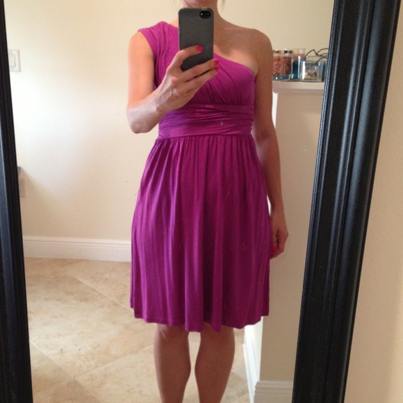 LOFT Dresses & Skirts - 🎈SALE🎈  🎉HP 10/4🎉AT Loft one shoulder dress.