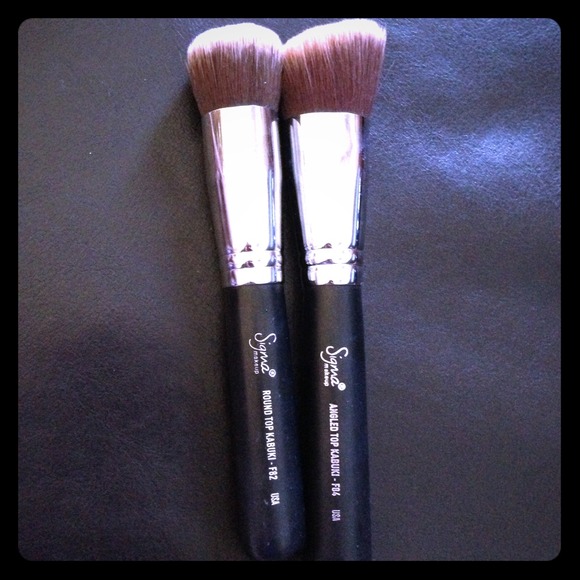 ❌SOLD❌Sigma kabuki brush