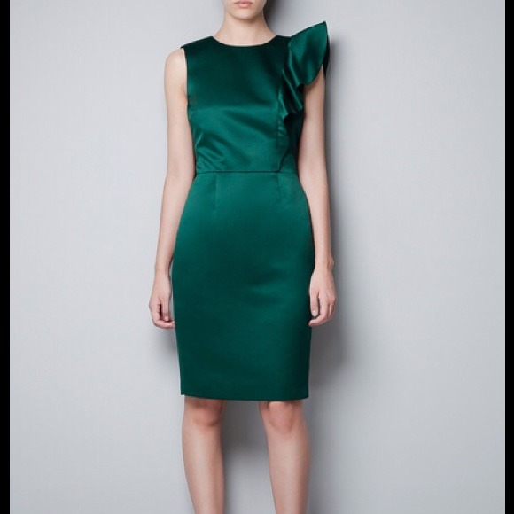 Zara Dresses & Skirts - Zara Asymmetirc Shoulder Dress w/ Frill - Emerald
