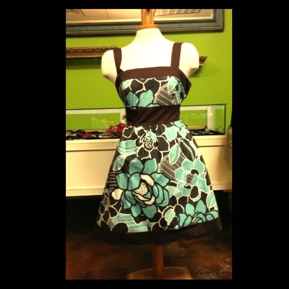 🎈Sold🎈 Bell Dress with Crinoline, Bow ties