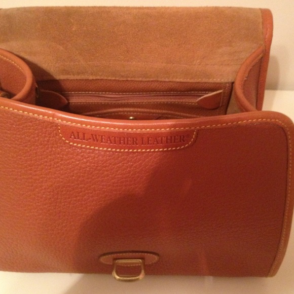 **REDUCED** Authentic Dooney & Bourke Handbag - Picture 3 of 3