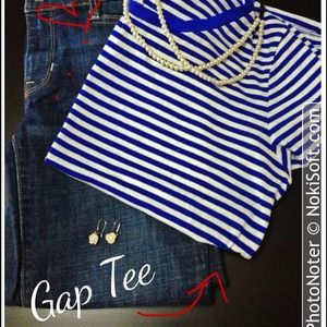 Gap nautical style tee. Like new! Medium.