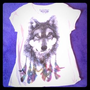 Juniors top with wolf(reserved) and white capris