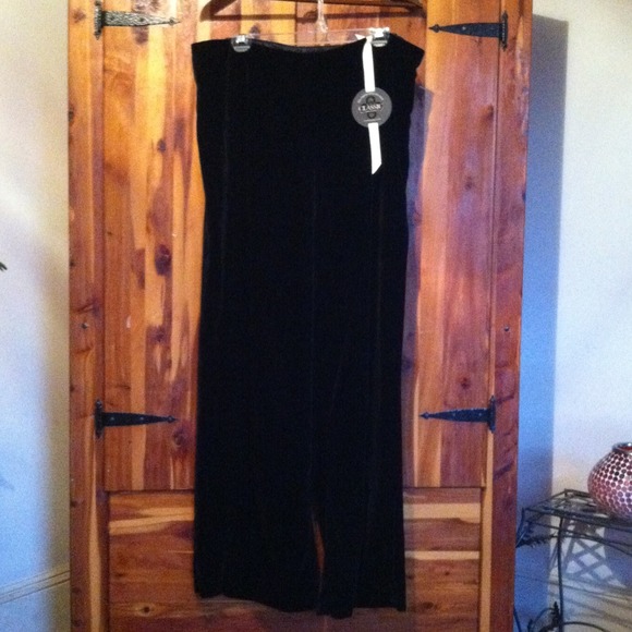 *SOLD* Velvet Classic Fit Dress Pants