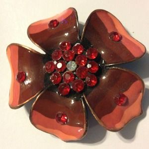 Flower pin