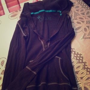 Nollie Black Long sleeve