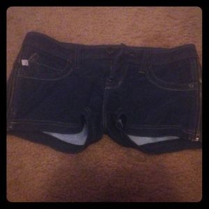 ⚡SOLD!!⚡Dark denim shorts