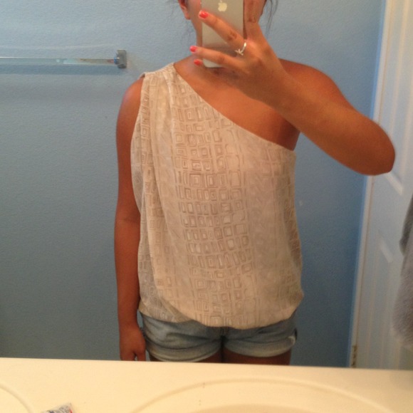 ⛔SOLD IN BUNDLE⛔ One shoulder beige chiffon blouse