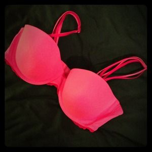 ❌SOLD on VarageSale❌Victoria's Secret Bra