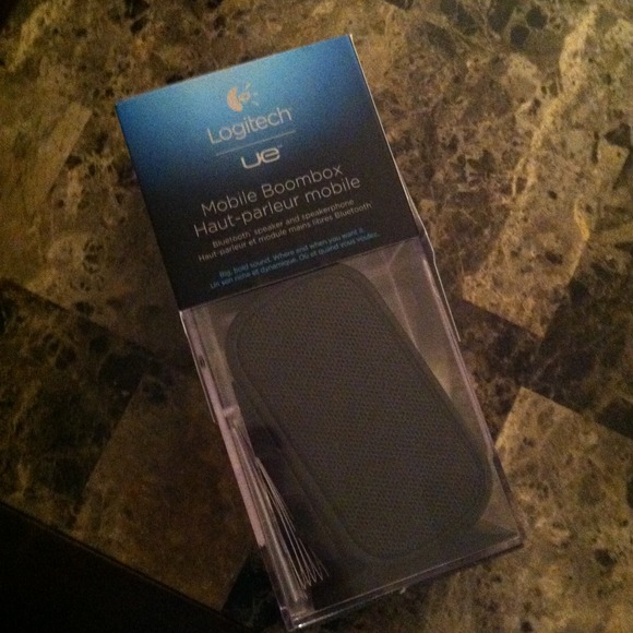 🎉REDUCED🎉 Mobile Boombox!!! 📢