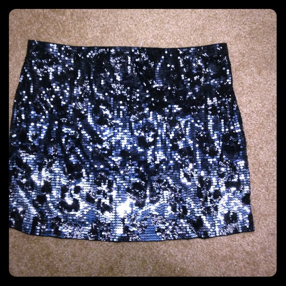 Express sequin mini skirt