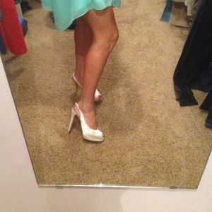 STUART WEITZMAN PUMPS