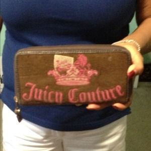 JUICY COUTURE