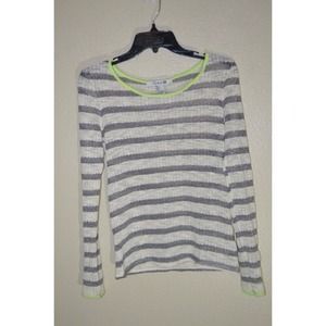 FOREVER 21 Stripped Long-Sleeved Top