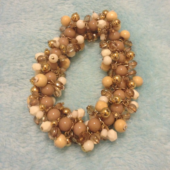Stretch-to-Fit Tan and Cream Bracelet