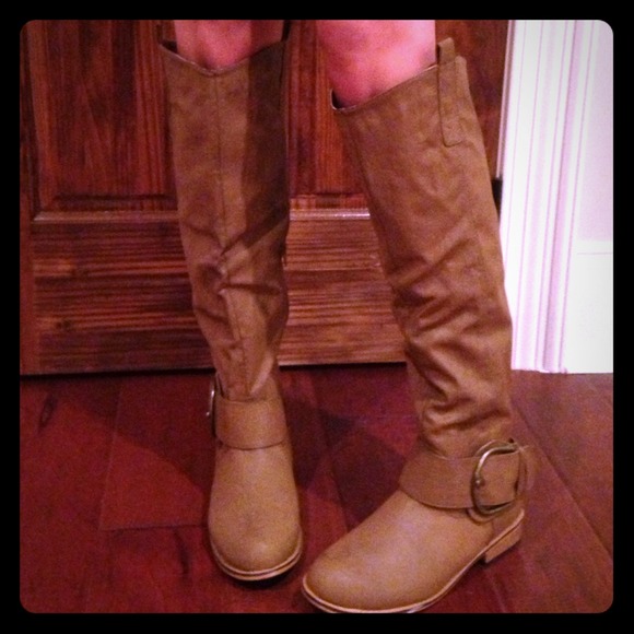❌SOLD❌Adorable Riding Boots