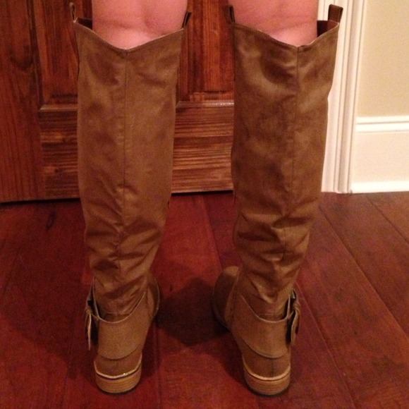 ❌SOLD❌Adorable Riding Boots - Picture 3 of 4