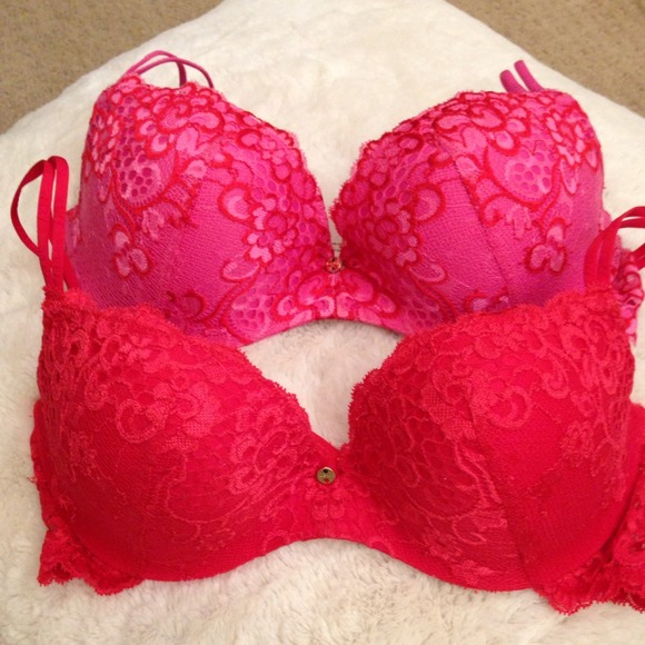 ***SOLD***VS Very Sexy lace bras