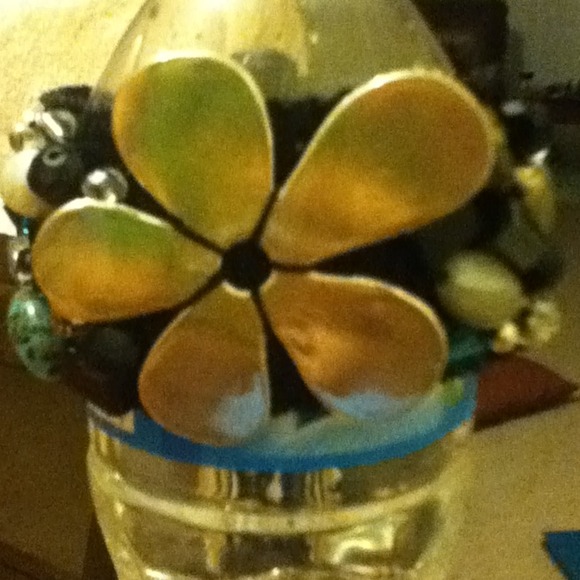 A bracelets!!!!!! - Picture 1 of 4