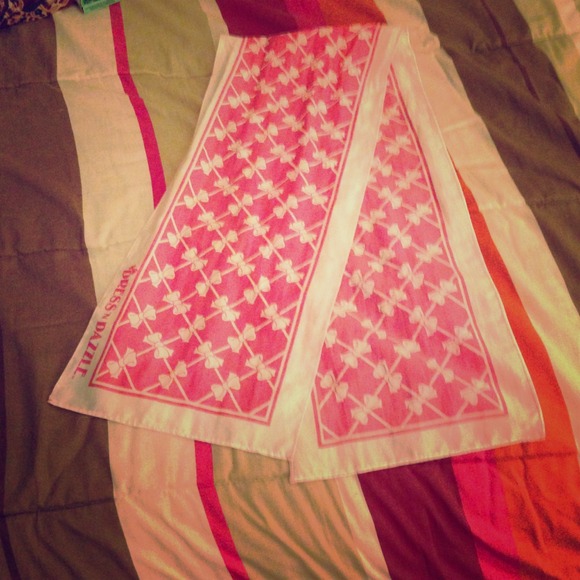 Pink and white bow print scarf